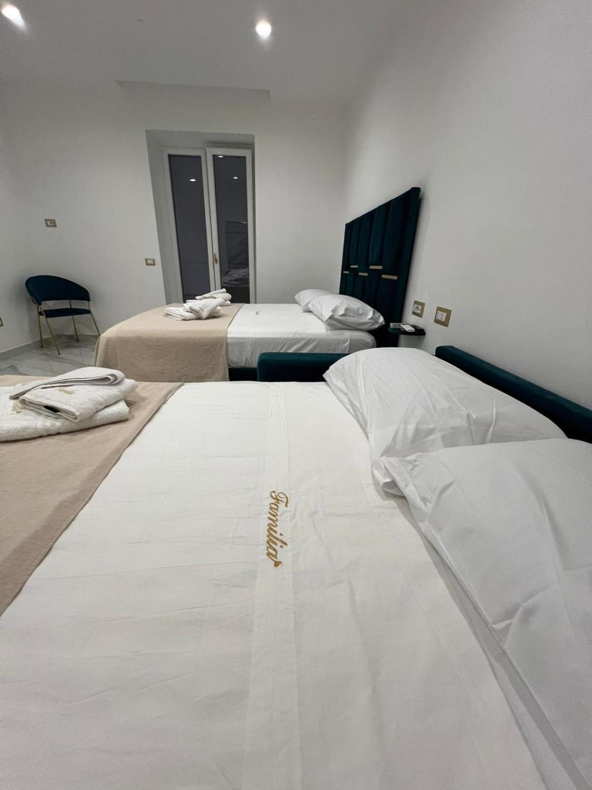 Familia Hotel Nápoly Kültér fotó
