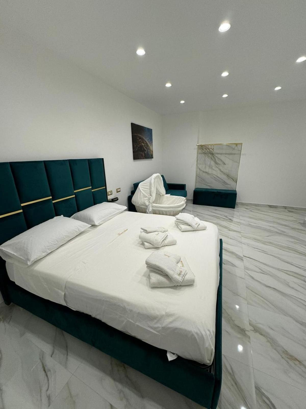 Familia Hotel Nápoly Kültér fotó