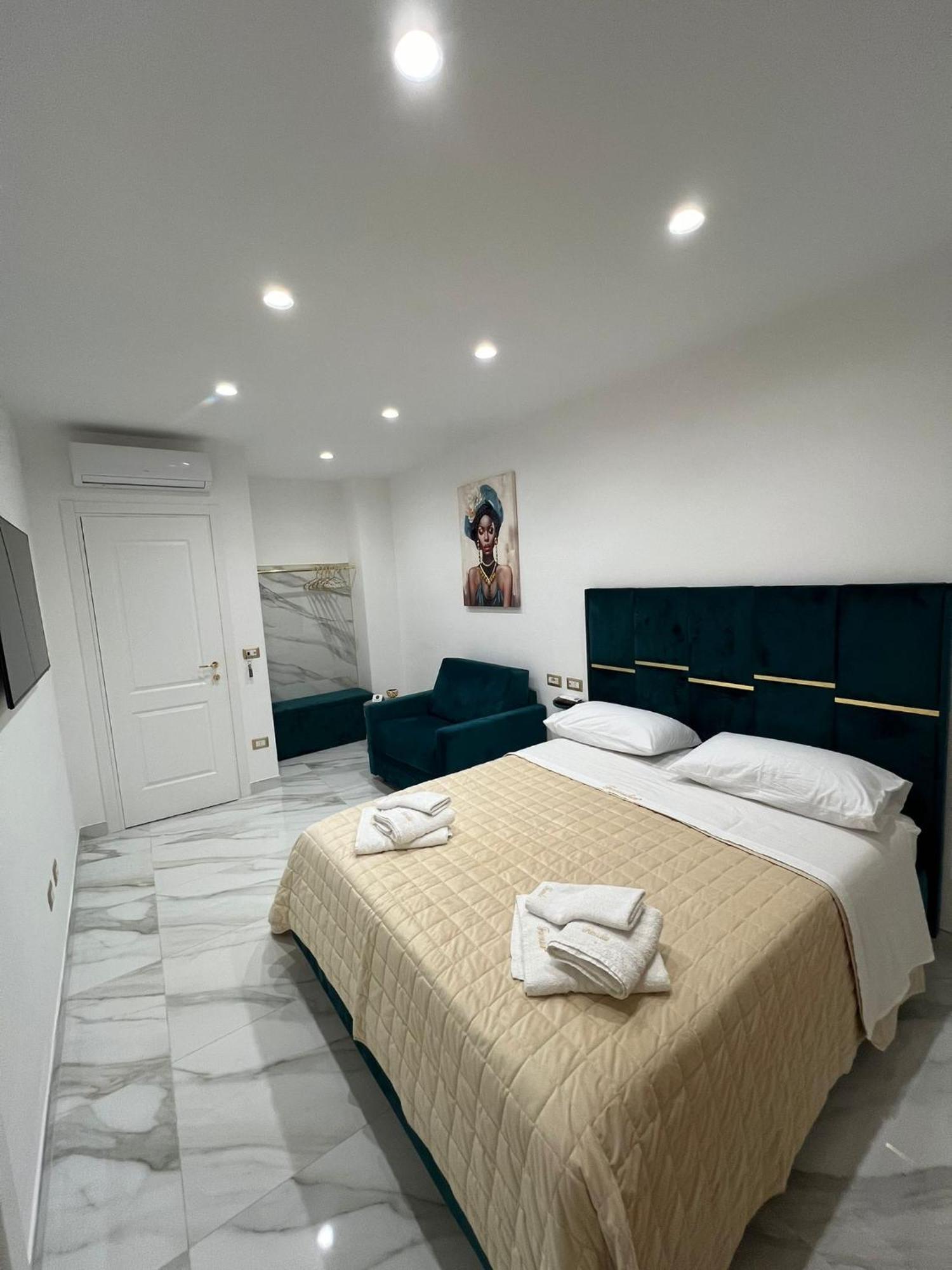 Familia Hotel Nápoly Kültér fotó
