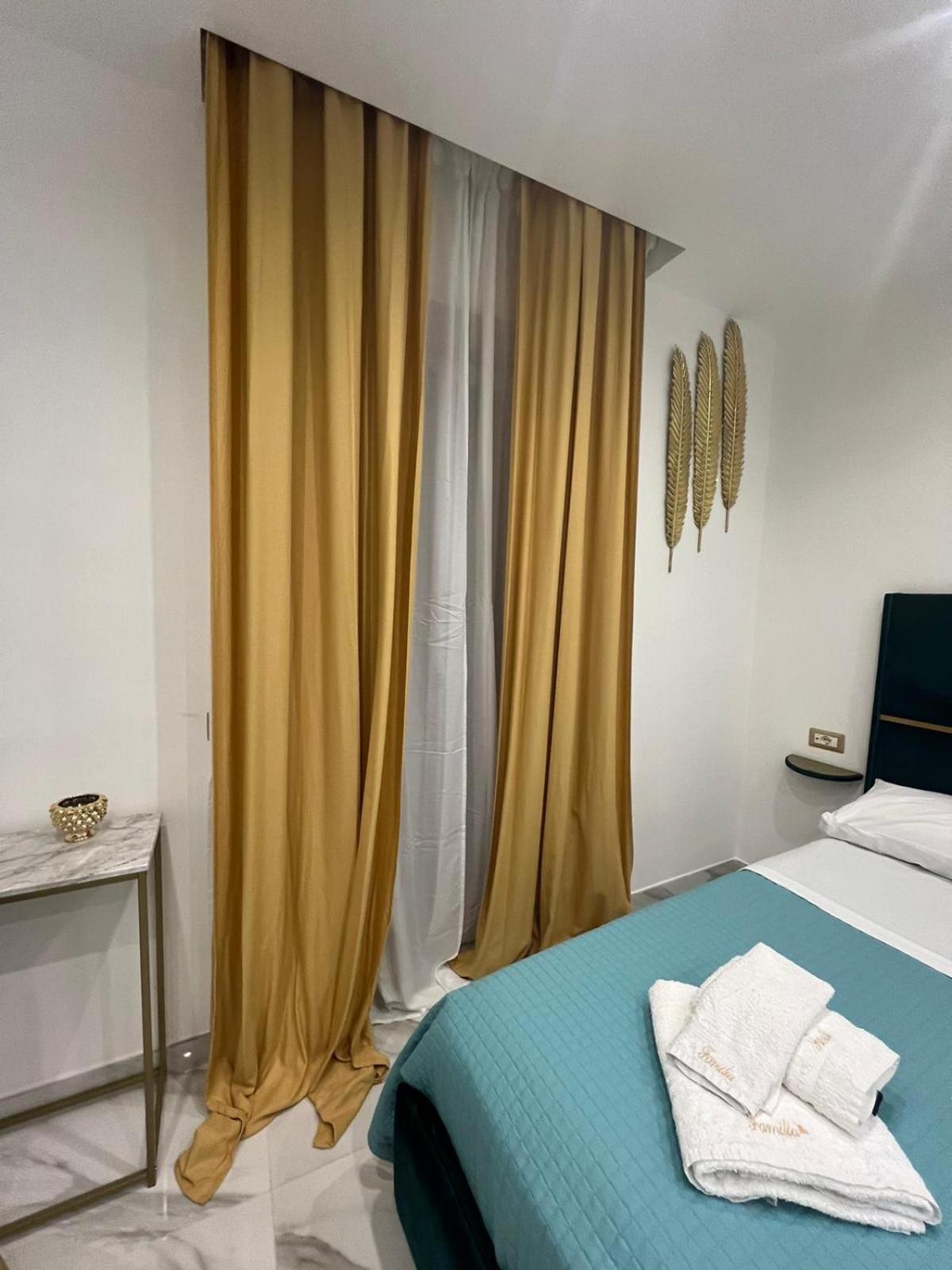 Familia Hotel Nápoly Kültér fotó